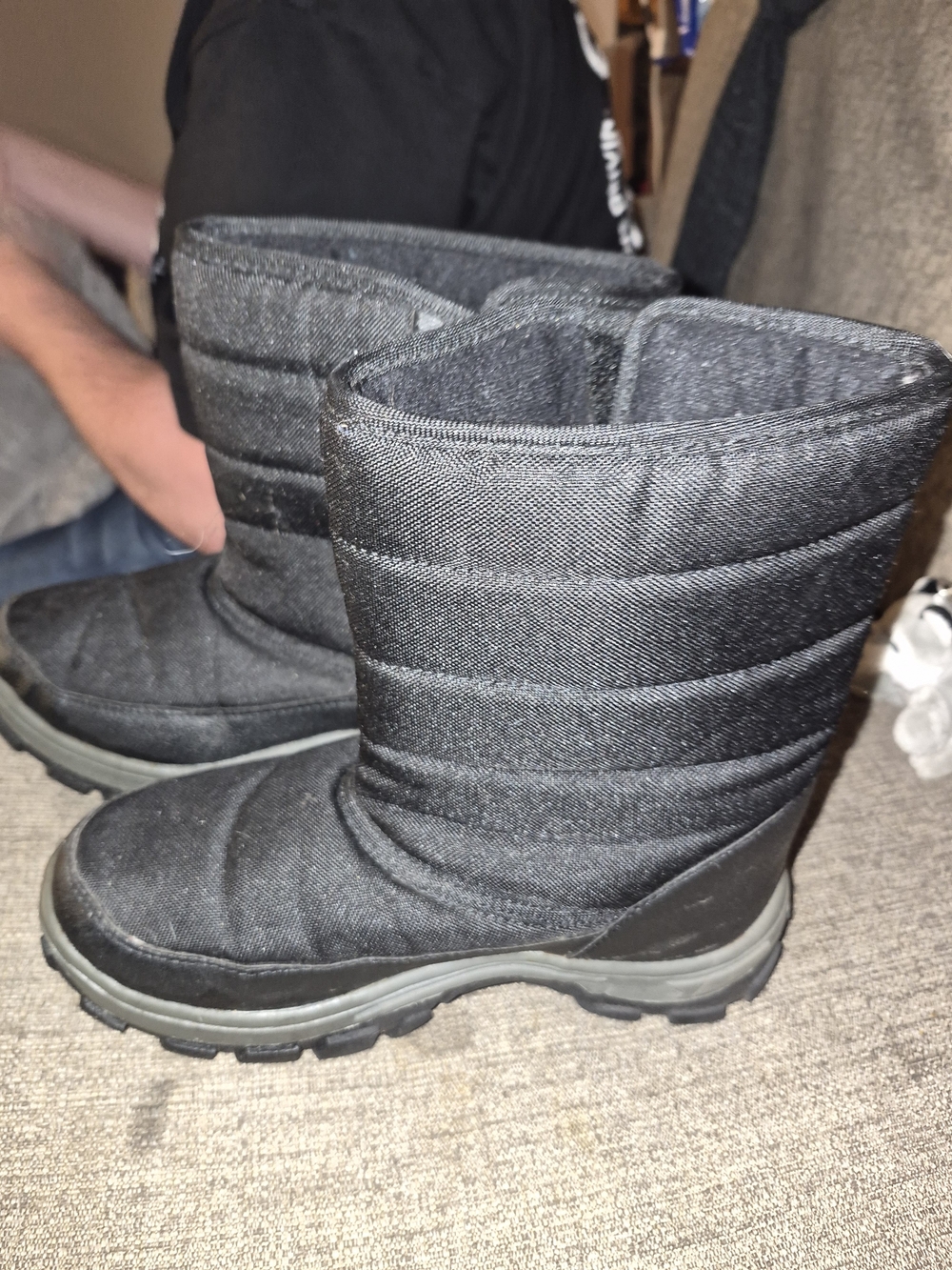 Black Insulated Snow Boots - Comfortable Winter Waterproof Boot
